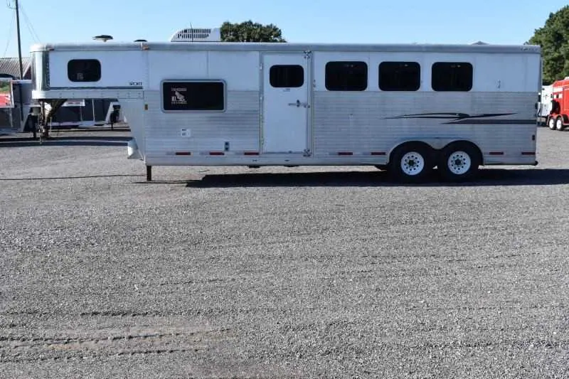 2006 Exiss 7407LQ 4 Horse Trailer with 7' Short Wall