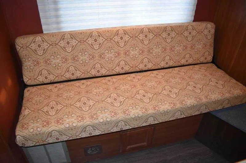 2006 Exiss 7407LQ 4 Horse Trailer with 7' Short Wall