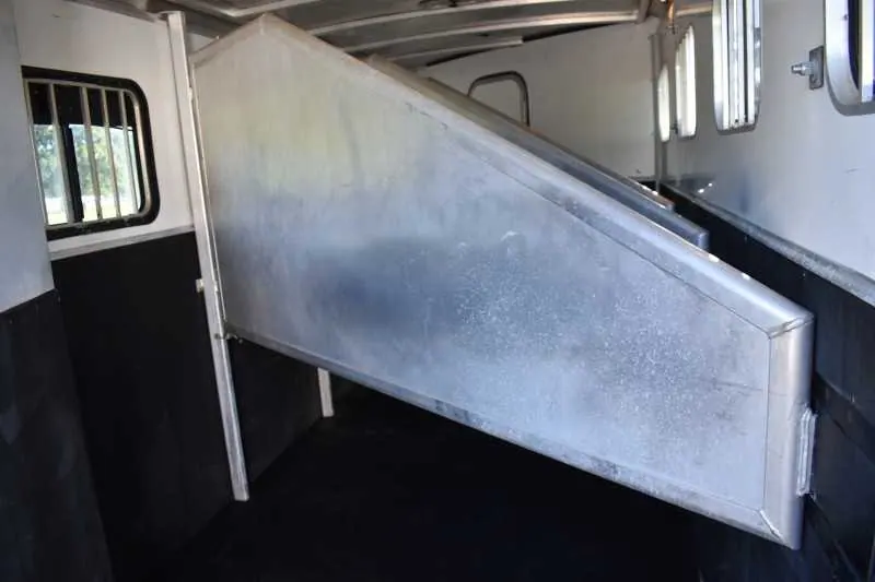 2006 Exiss 7407LQ 4 Horse Trailer with 7' Short Wall