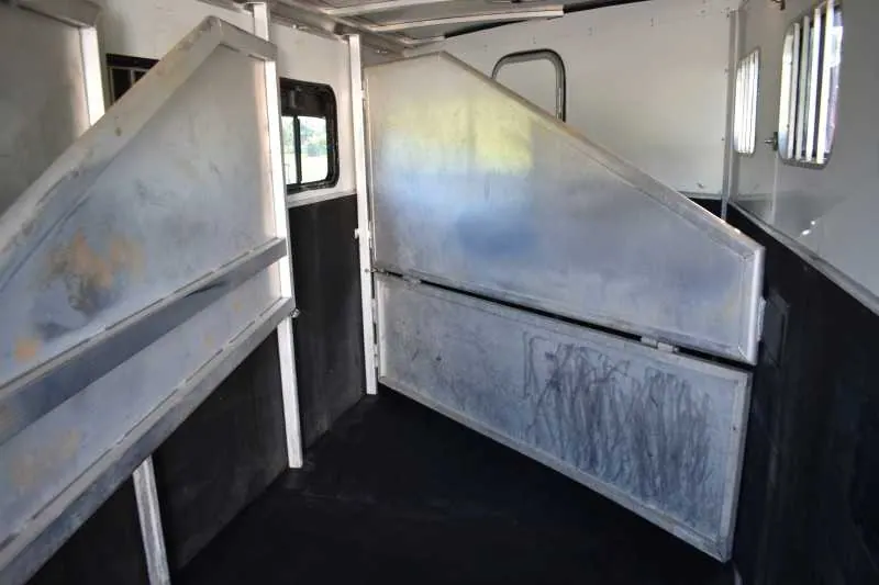 2006 Exiss 7407LQ 4 Horse Trailer with 7' Short Wall