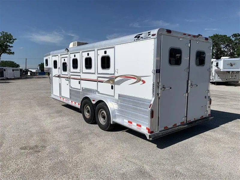 2007 4-Star 4 Horse Slant Gooseneck