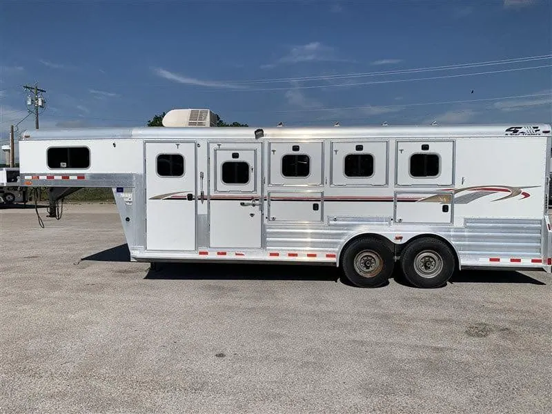 2007 4-Star 4 Horse Slant Gooseneck