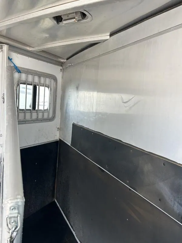 2007 Exiss 2 Horse Trailer