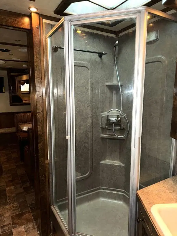 2011 Platinum Coach 4 Horse 15 SW Rear Load Horse Trailer