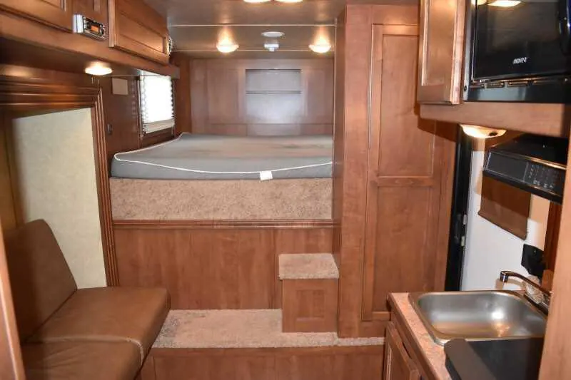 2014 Shadow 7208GLQ 2 Horse Trailer with 8' Short Wall