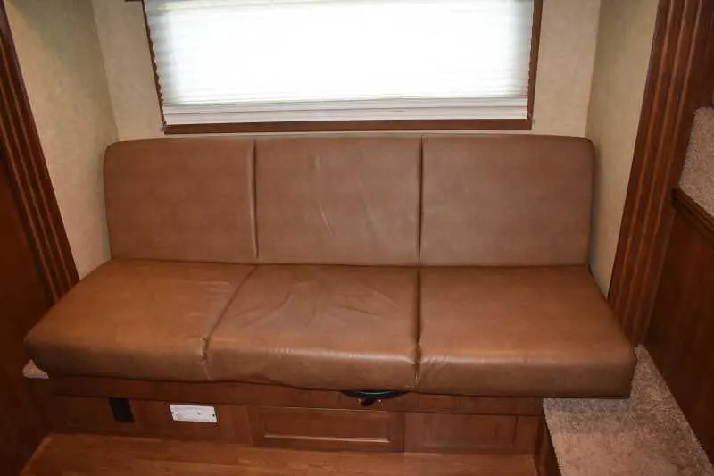 2014 Shadow 7208GLQ 2 Horse Trailer with 8' Short Wall