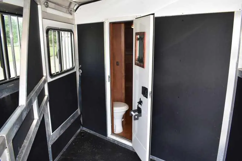 2014 Shadow 7208GLQ 2 Horse Trailer with 8' Short Wall
