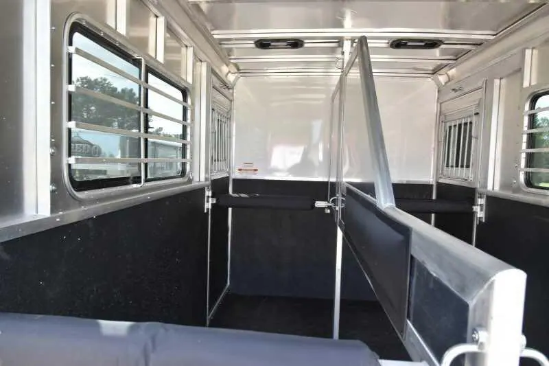 2018 Lakota 2HBPST 2 Horse Trailer