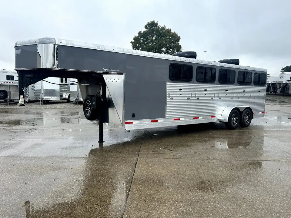 2026 Shadow 10 Pen Supreme Gooseneck Stock Combo Trailer