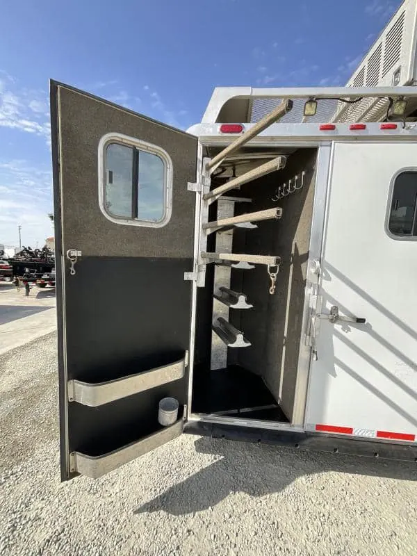 2008 4-Star Trailer 4 horse 12ft Outlaw LQ