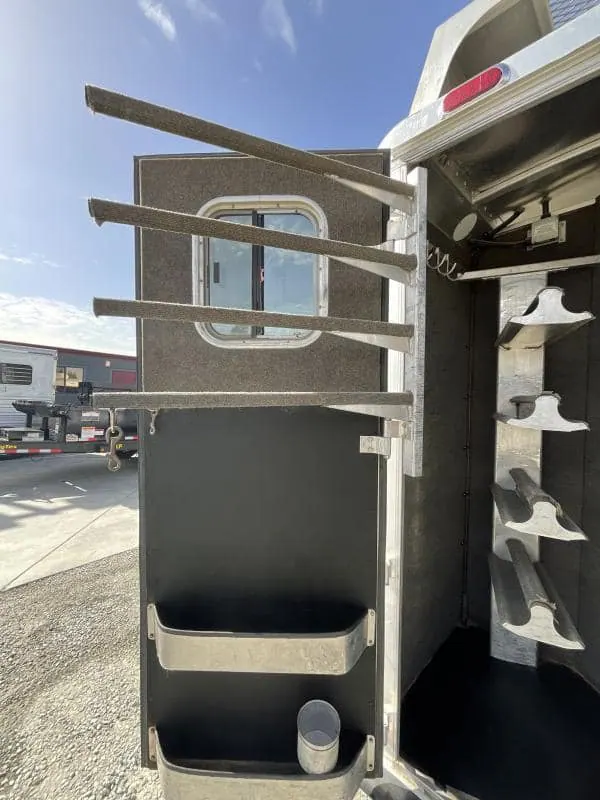 2008 4-Star Trailer 4 horse 12ft Outlaw LQ