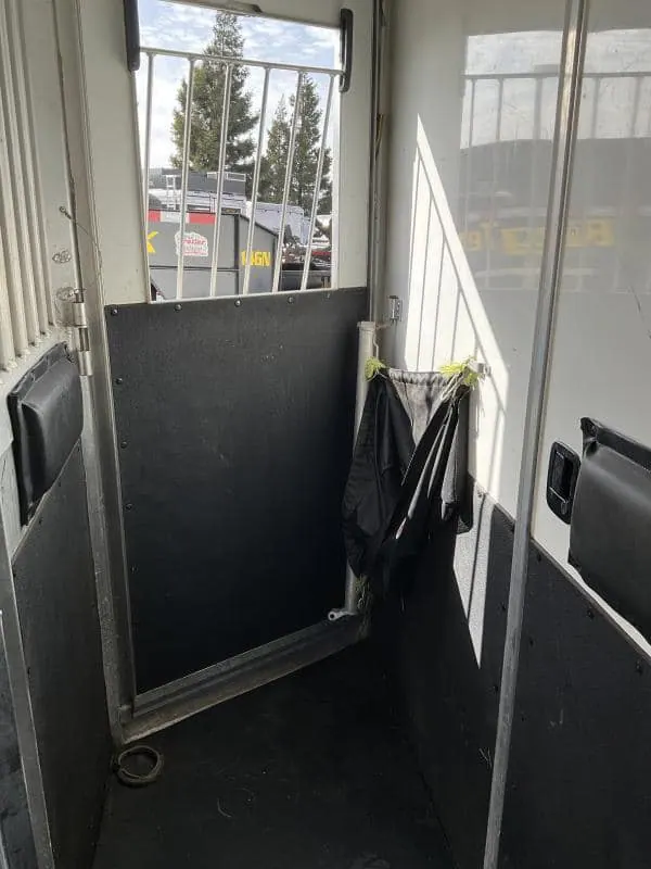 2008 4-Star Trailer 4 horse 12ft Outlaw LQ