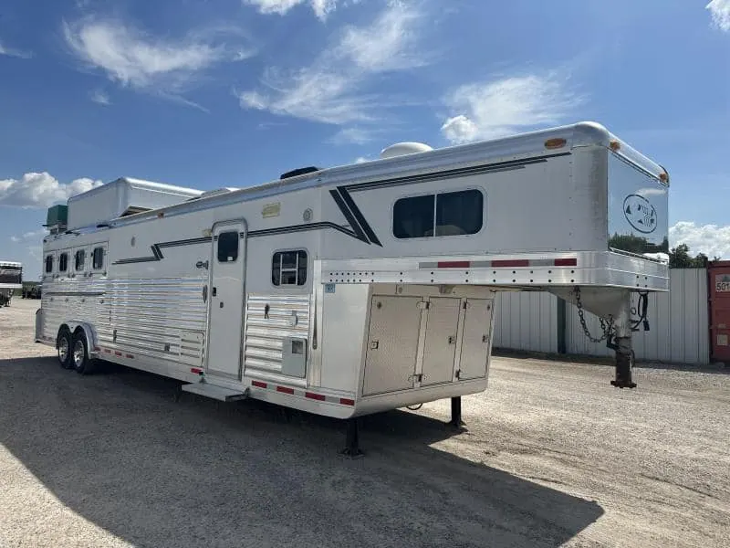 2007 4 Star 4 Horse 14' Outlaw LQ Slide Out