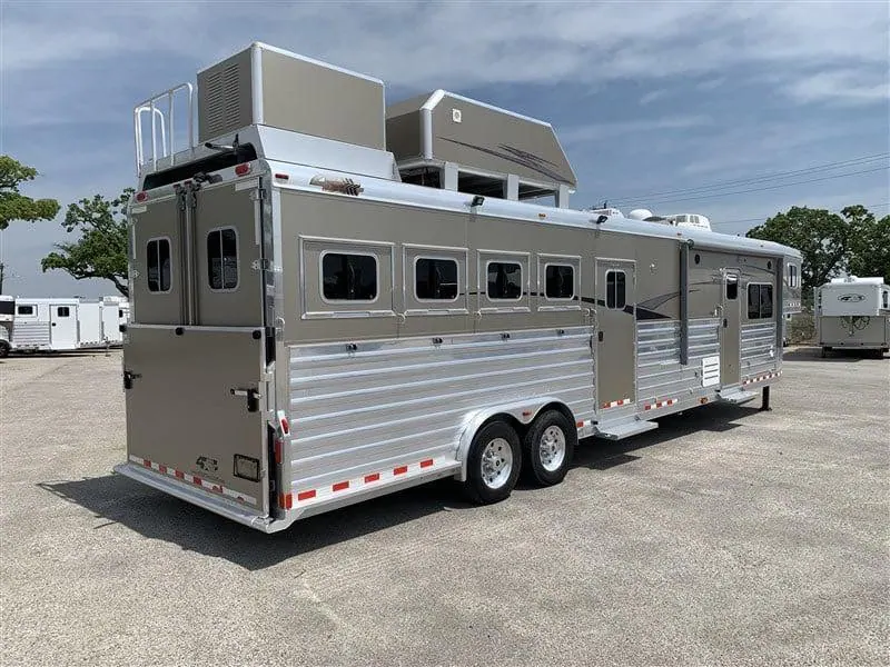 2014 4-Star 4 Horse Slant Living Quarters Outlaw Conversions