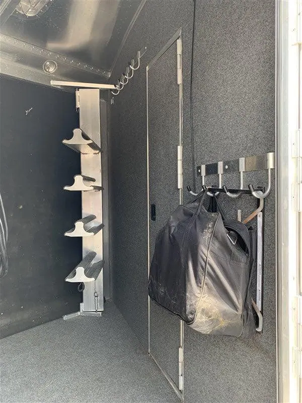 2014 4-Star 4 Horse Slant Living Quarters Outlaw Conversions