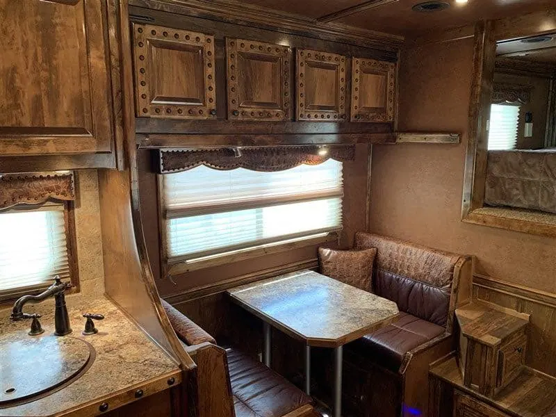 2014 4-Star 4 Horse Slant Living Quarters Outlaw Conversions