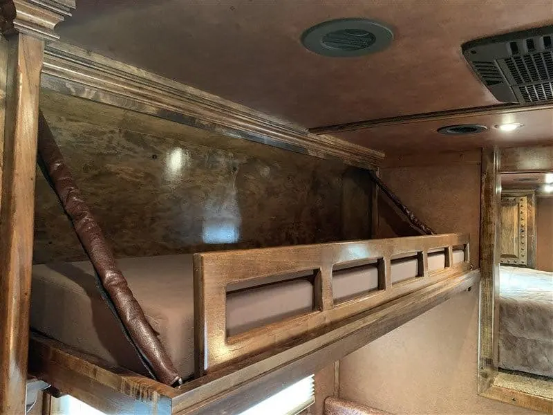 2014 4-Star 4 Horse Slant Living Quarters Outlaw Conversions
