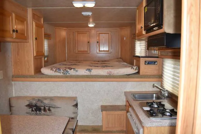 2007 American Spirit 8308LQ 3 Horse Trailer with 8' Short Wall