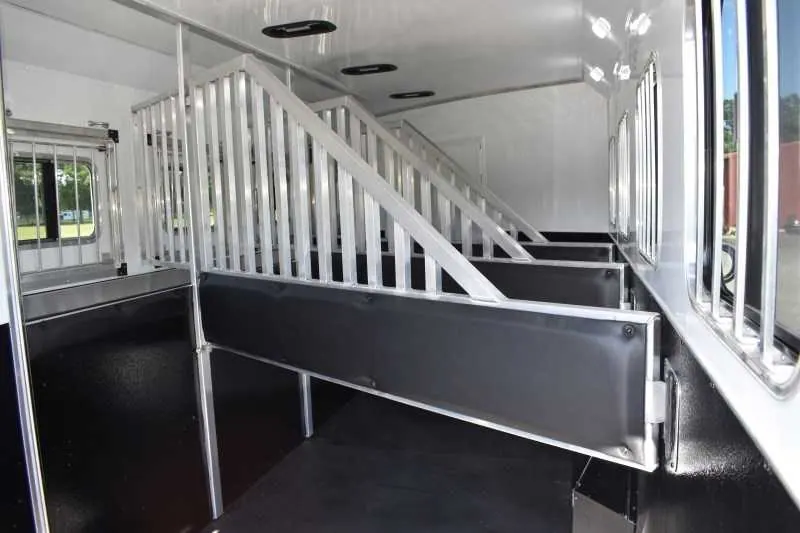 2022 Bison Desperado 8413BG 4 Horse Trailer with 13' Short Wall