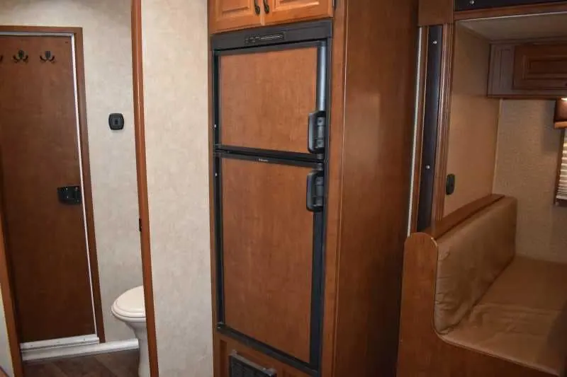 2015 Bison Ranger 3LQ Horse Trailer with 10' Short Wall