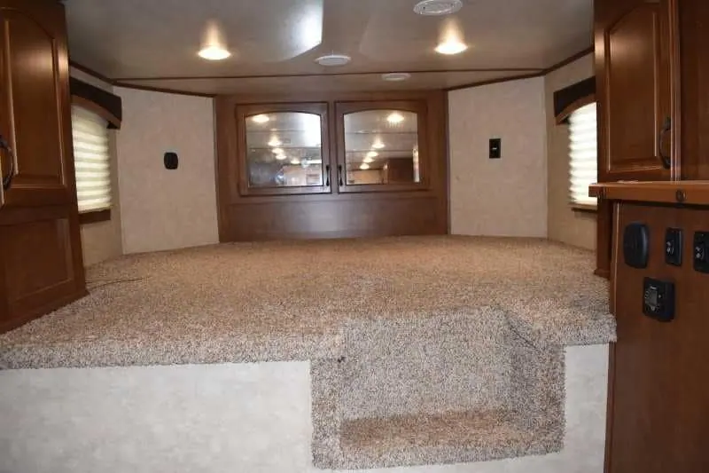 2015 Bison Ranger 3LQ Horse Trailer with 10' Short Wall