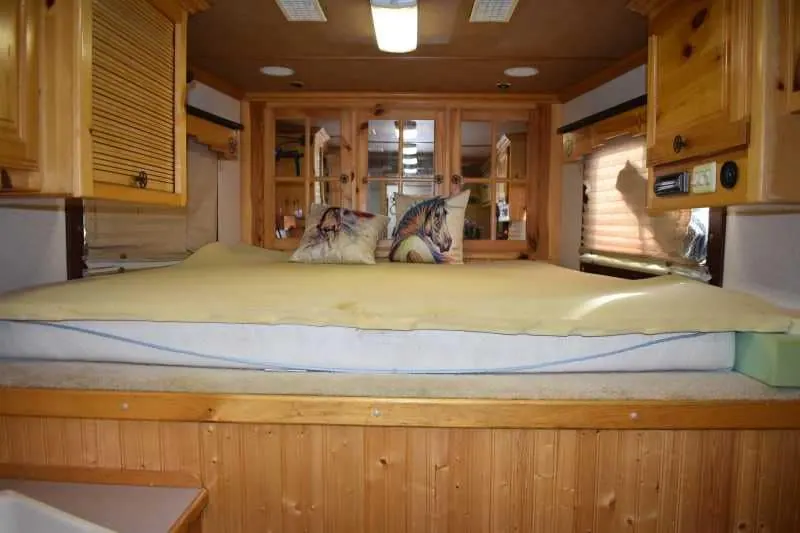 2003 Bloomer 8414LQ 4 Horse Trailer with 14' Short Wall
