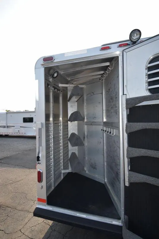2008 C and C Trailers 4 Horse Bumper Horse Trailer