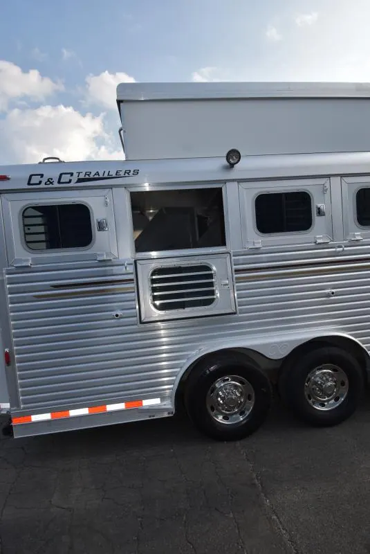2008 C and C Trailers 4 Horse Bumper Horse Trailer