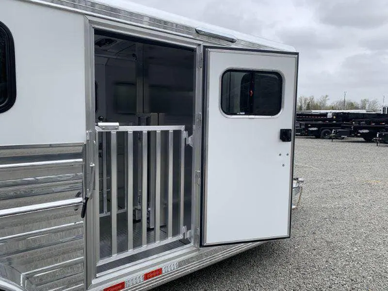 2020 19' CIMARRON BUMPER PULL 6 PEN STOCK TRAILER