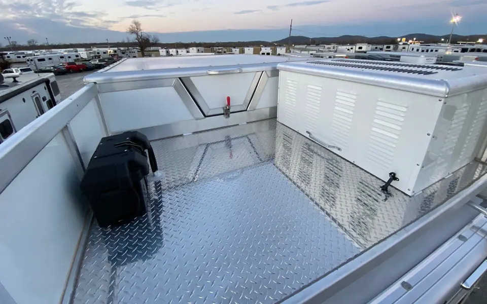 2024 Cimarron Trailers 8412 Outback Customs 4 Horse LQ