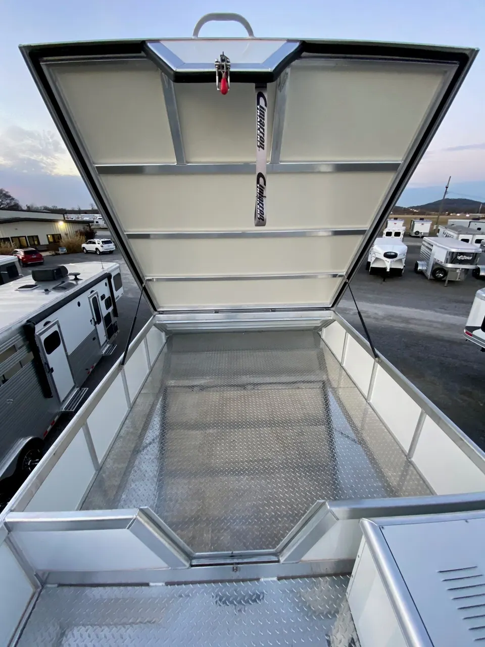 2024 Cimarron Trailers 8412 Outback Customs 4 Horse LQ