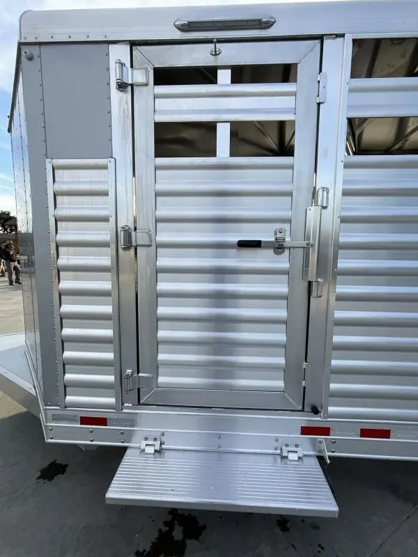 NEW 2024 Elite Trailers 5 Horse Stock Combo BP Horse Trailer