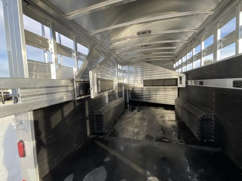 NEW 2024 Elite Trailers 5 Horse Stock Combo BP Horse Trailer