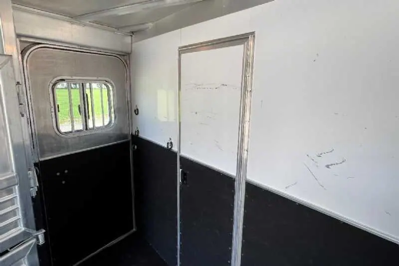 2006 Featherlite 8412LQ 4 Horse Trailer with 12' Short Wall
