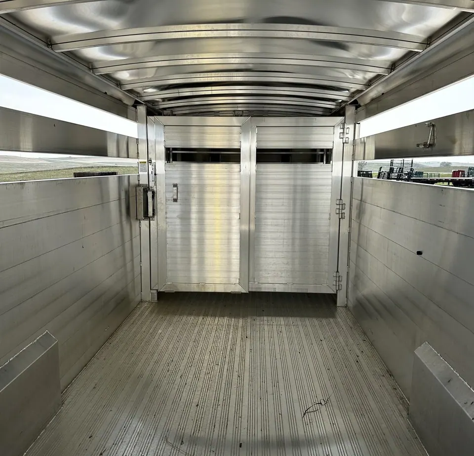 New 2024 Hillsboro 24' Livestock Trailer