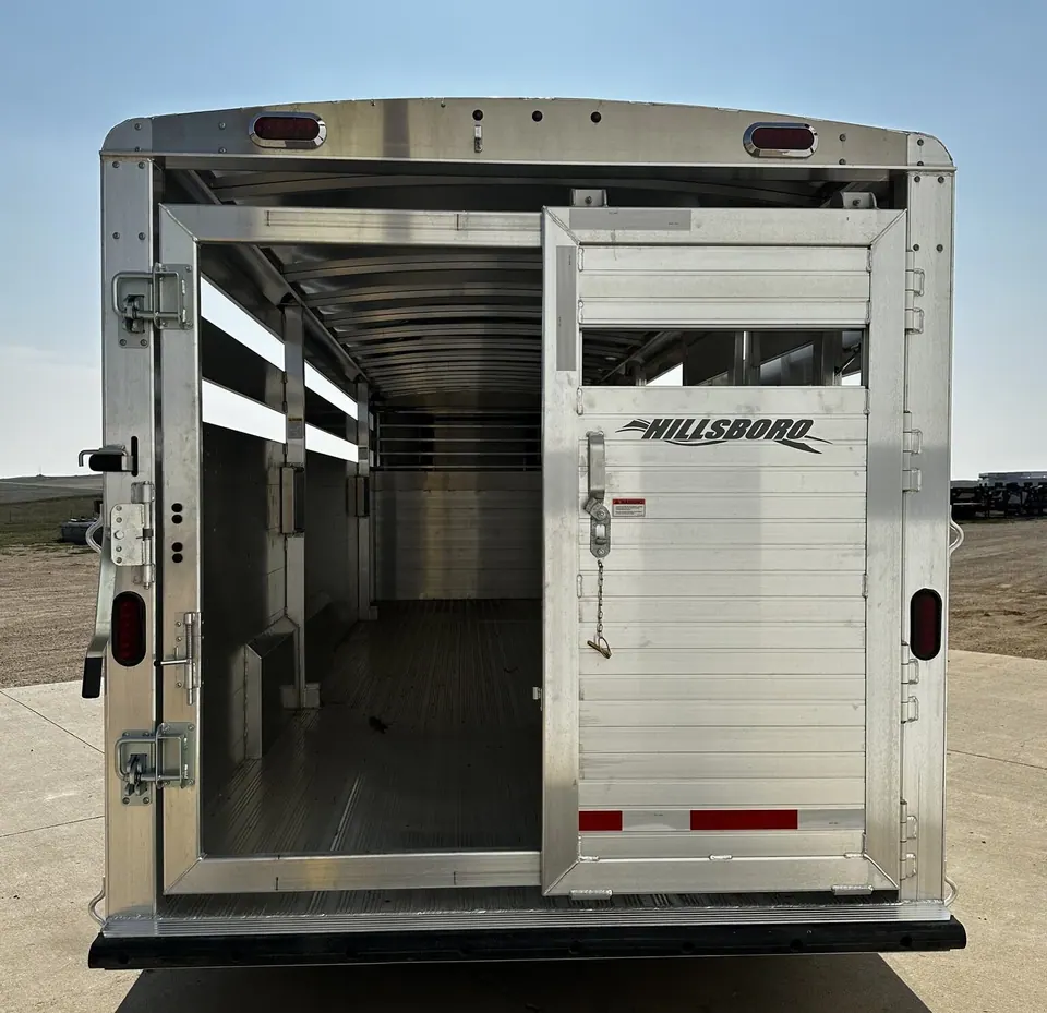 New 2024 Hillsboro 24' Livestock Trailer