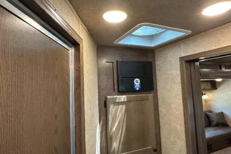 New 2024 Lakota 8313RKBGLQ Charger 3 Horse Trailer with 13' Short