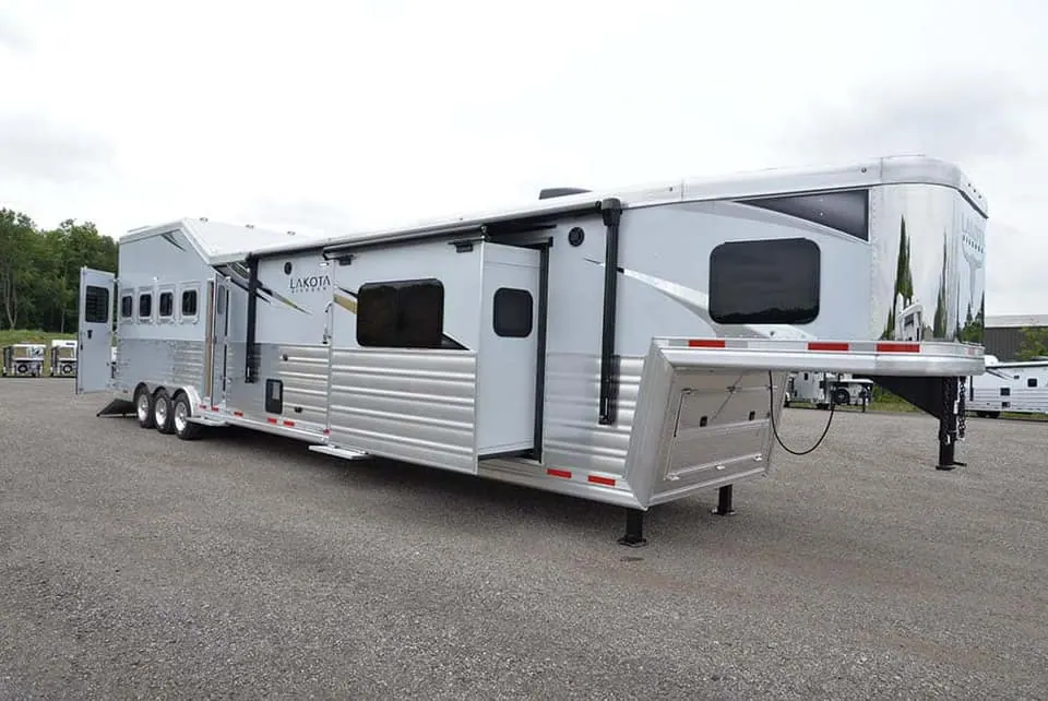 2024 Lakota Big Horn 8417 Double Slide 4 Horse Trailer