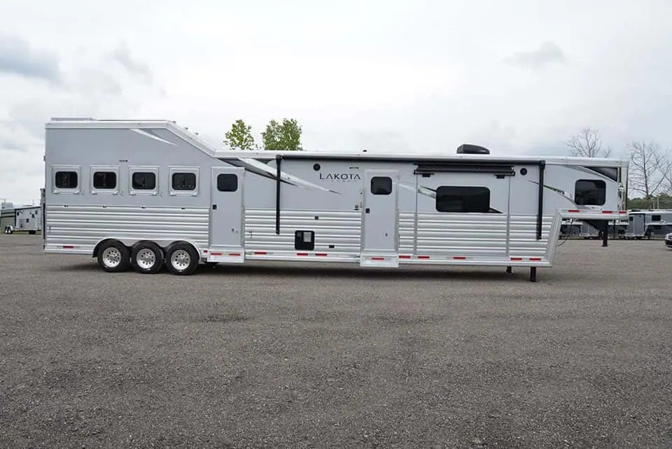 2024 Lakota Big Horn 8417 Double Slide 4 Horse Trailer
