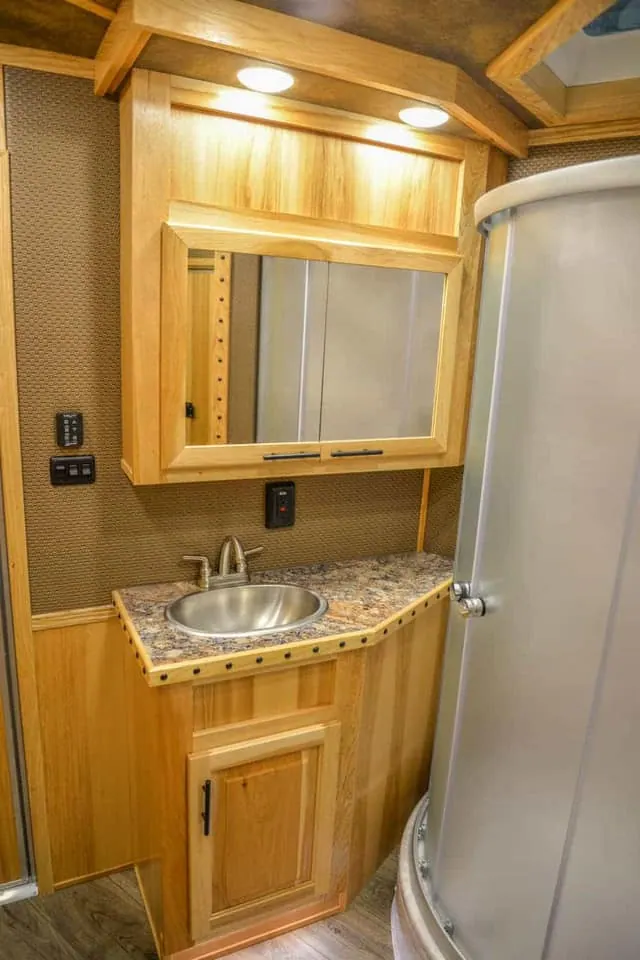 2024 Lakota Big Horn 8417 Double Slide 4 Horse Trailer