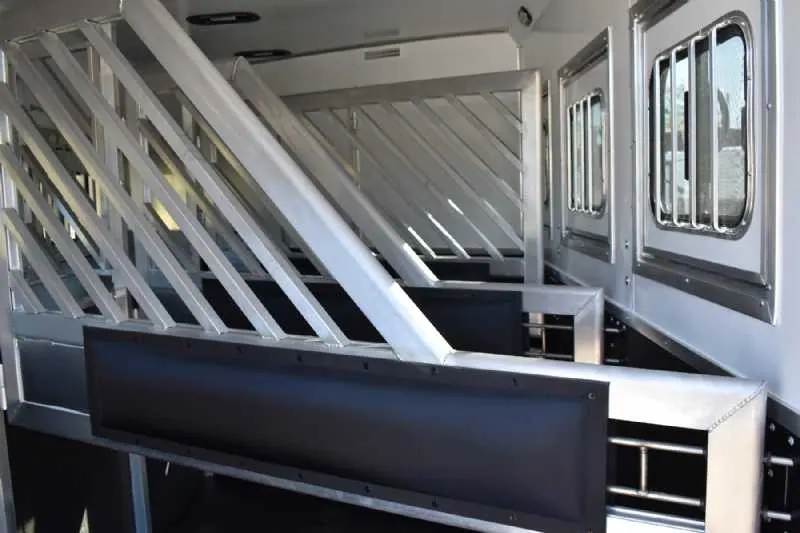 2021 Lakota Bighorn 8418GLQUG 4 Horse Trailer