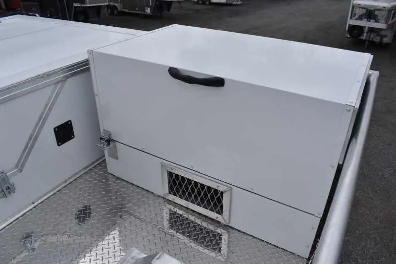 2021 Lakota BigHorn 8519TBB 5 Horse Trailer with 19' Short Wall
