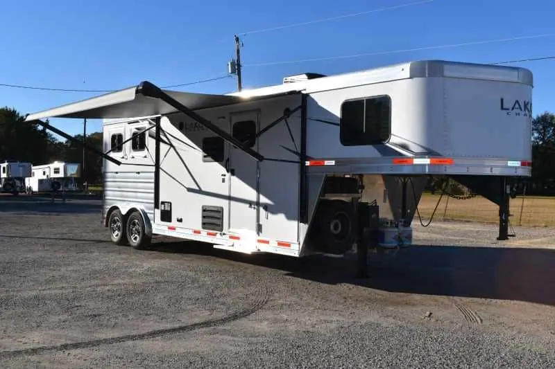 2022 Lakota Charger LQ 2 Horse Trailer with 9' Short Wall