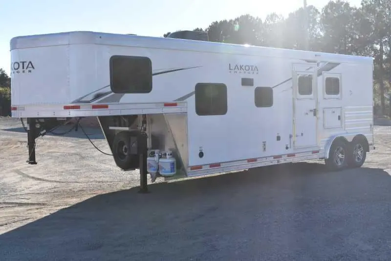 2022 Lakota Charger LQ 2 Horse Trailer with 9' Short Wall