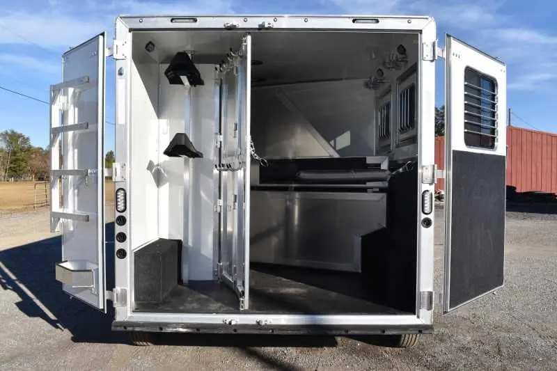 2022 Lakota Charger LQ 2 Horse Trailer with 9' Short Wall