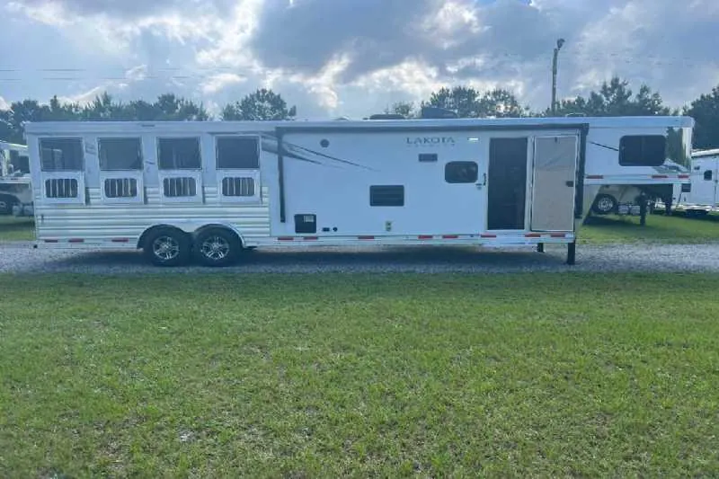 2024 Lakota Charger 8411RKGLQ 4 Horse Trailer with 11' Short Wall