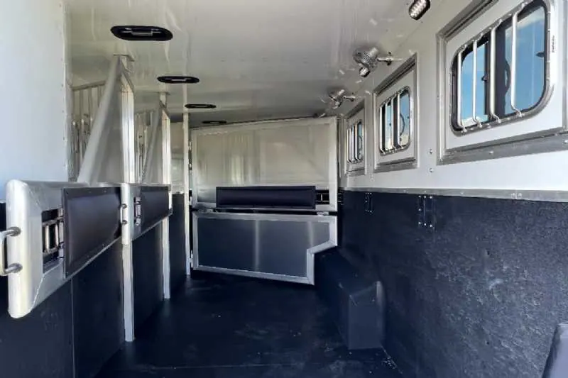 2024 Lakota Charger 8411RKGLQ 4 Horse Trailer with 11' Short Wall