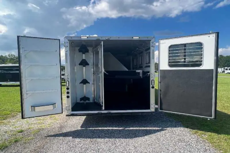 2024 Lakota Charger 8411RKGLQ 4 Horse Trailer with 11' Short Wall