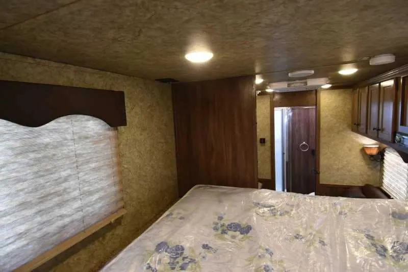 2018 Lakota Charger LQ Stock Trailer with 9' Short Wall