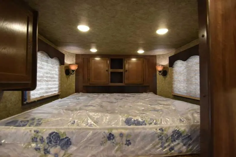 2018 Lakota Charger LQ Stock Trailer with 9' Short Wall